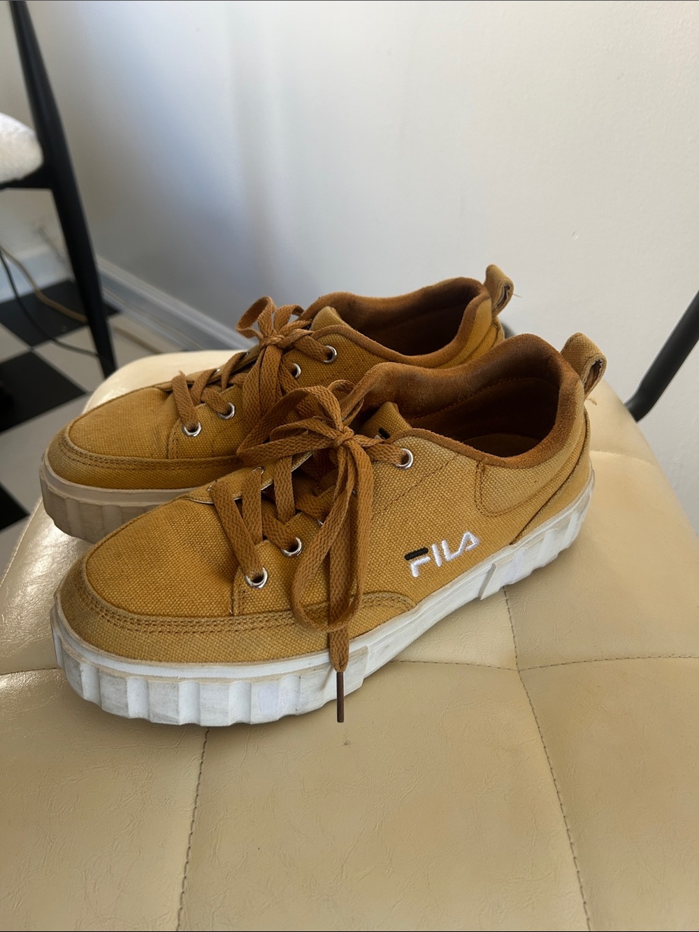 FILA Men’s Mustard Canvas Platform Sneaker - Brown/White